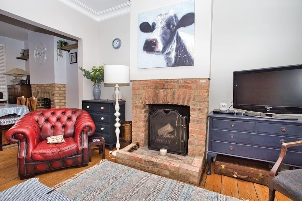 Restful And Cosy 4 Bed Home Minutes From The Beach Sandgate Exterior foto
